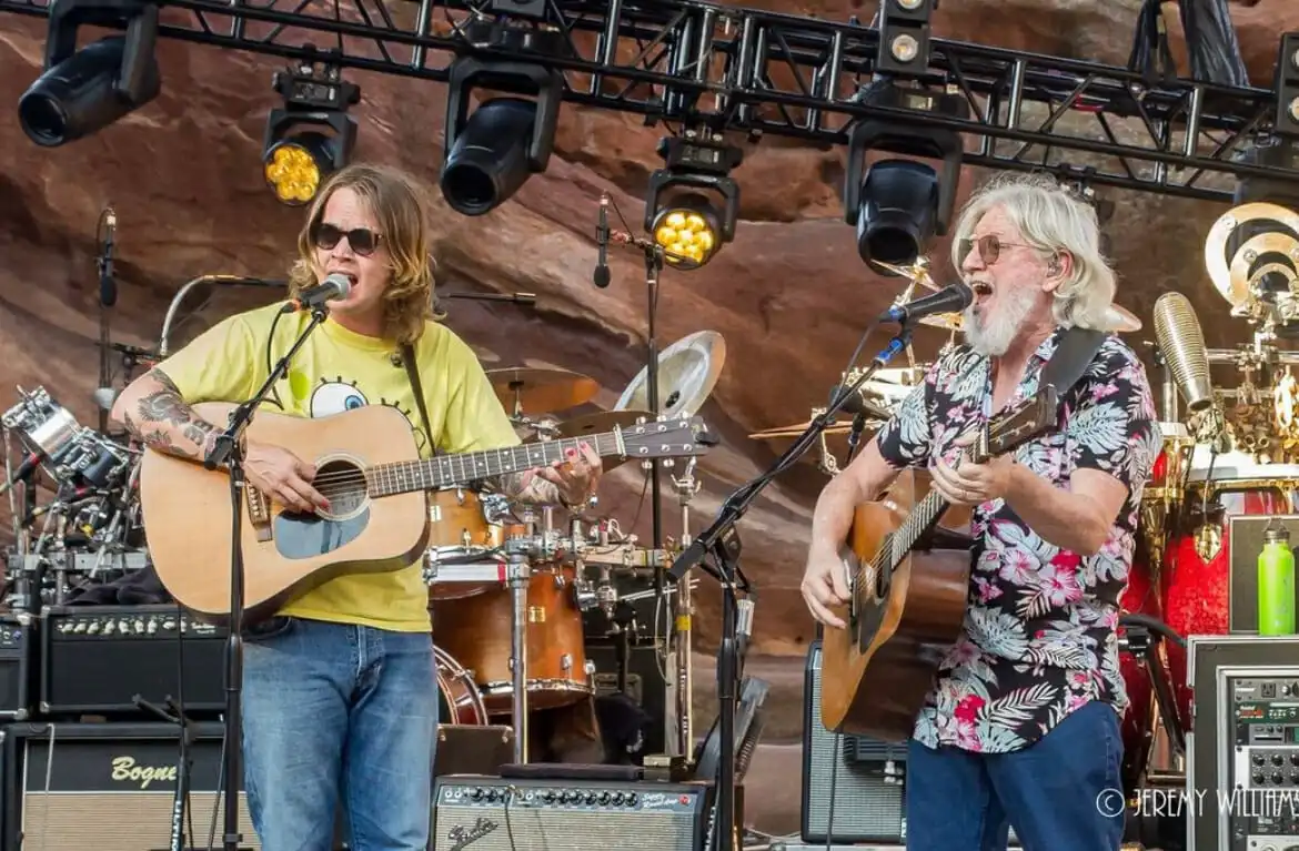 The String Cheese Incident live in concert